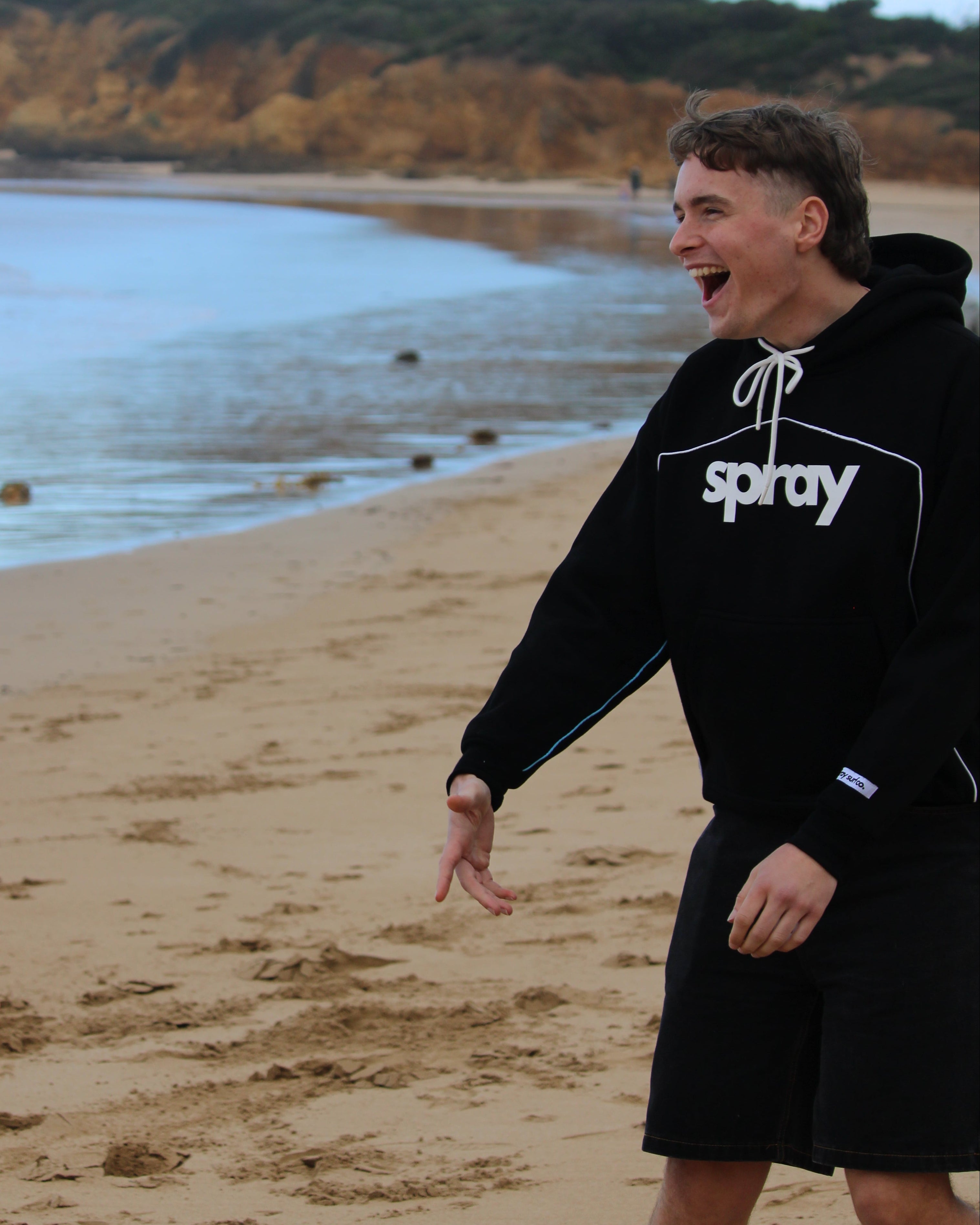 BLACK OFFSHORE HOODIE
